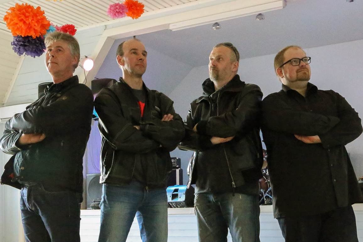 Vi träffade bandet under repetitionen F.v. Peter Mattsson, Stefan Sjöström, Jonny Tudor Persson och Thomas Pedersen Foto: Morgan Grip