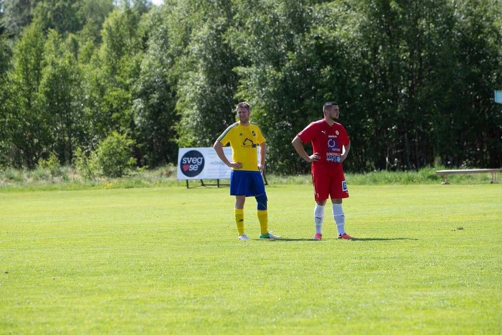 Fotboll, div 3 Mellersta Norrland, herrarLillhärdals IF - Sund IF. Foto: Morgan Grip