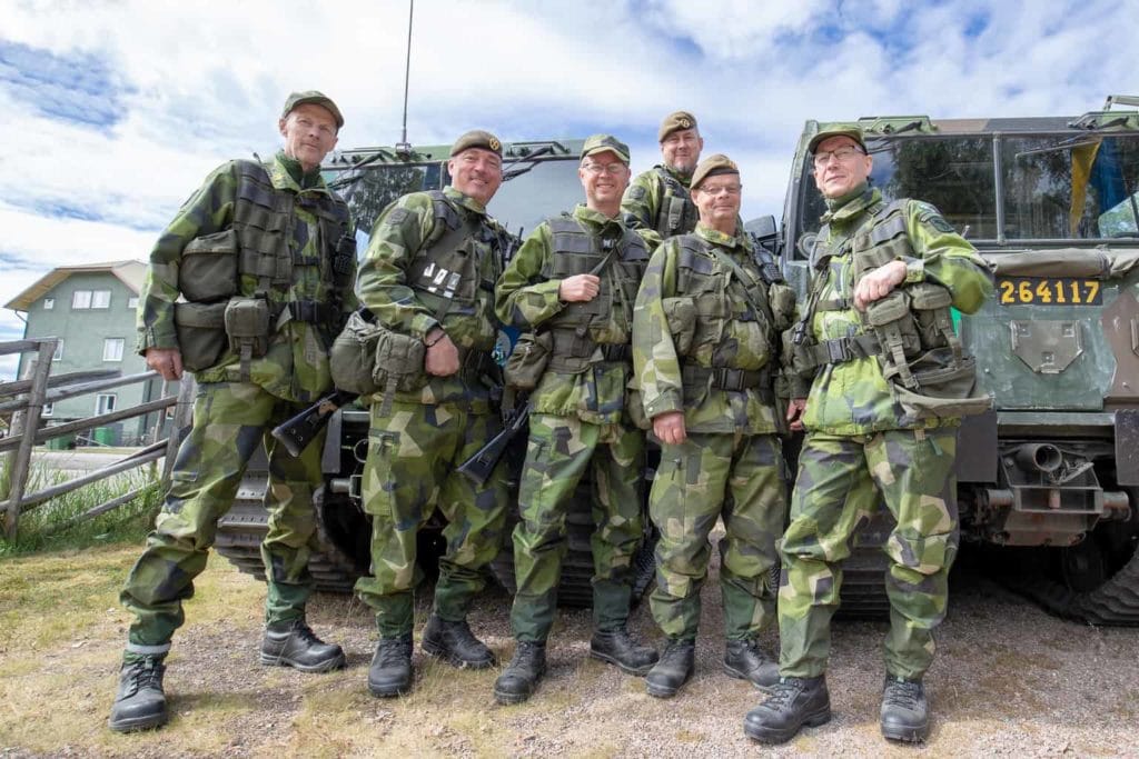 Lars Fjellner, Vemdalen, Mats Ericsson, Tännäs, Örjan Loo, Brunflo, Mikael Bäckman, Åsarna, Stefan Hogeland, Hackås och Torbjörn Andersson, Sveg fanns under nationaldagen utkommenderade i Sveg. Foto: Morgan Grip