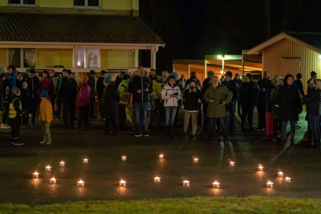 Ljusmanifestation i Lillhärdal. Foto: Morgan Grip