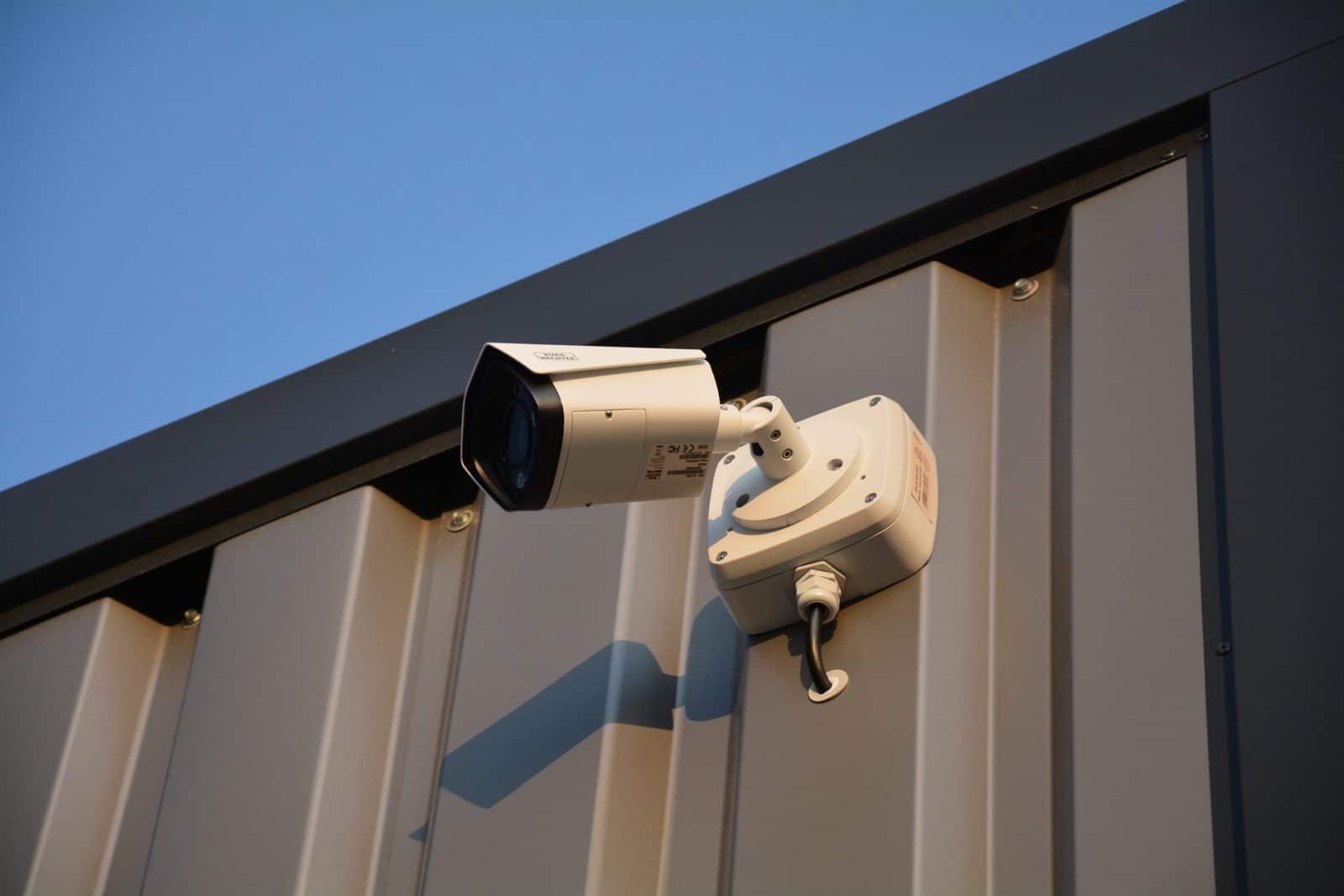 Misstänker grannen för olaglig kameraövervakning