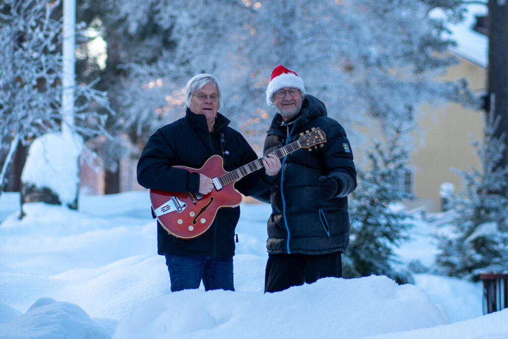För artonde året på sveg.se – Benghan och Janne Trana önskar God Jul!